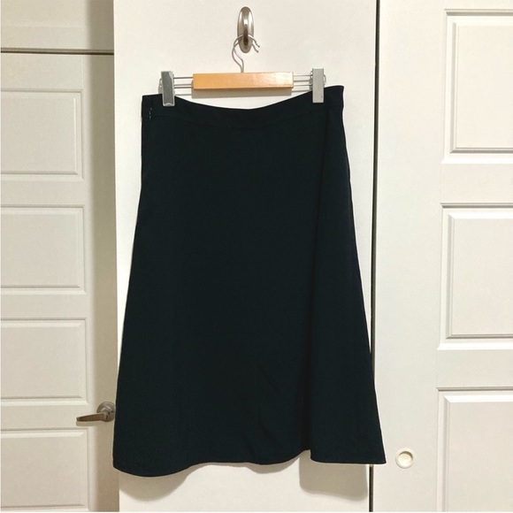 Everlane Japanese GoWeave Circle Skirt, Black, Size 8 - Picture 6 of 8